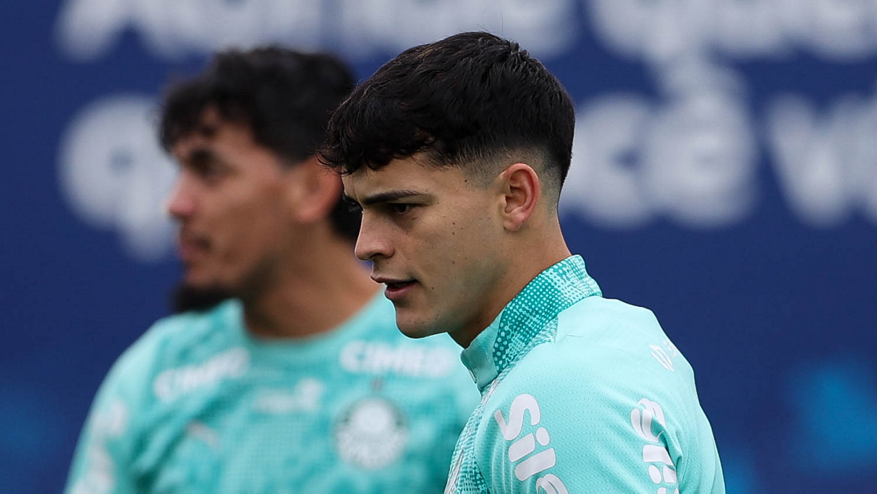 O jogador Ramón Sosa, da SE Palmeiras, durante treinamento, na Academia de Futebol.