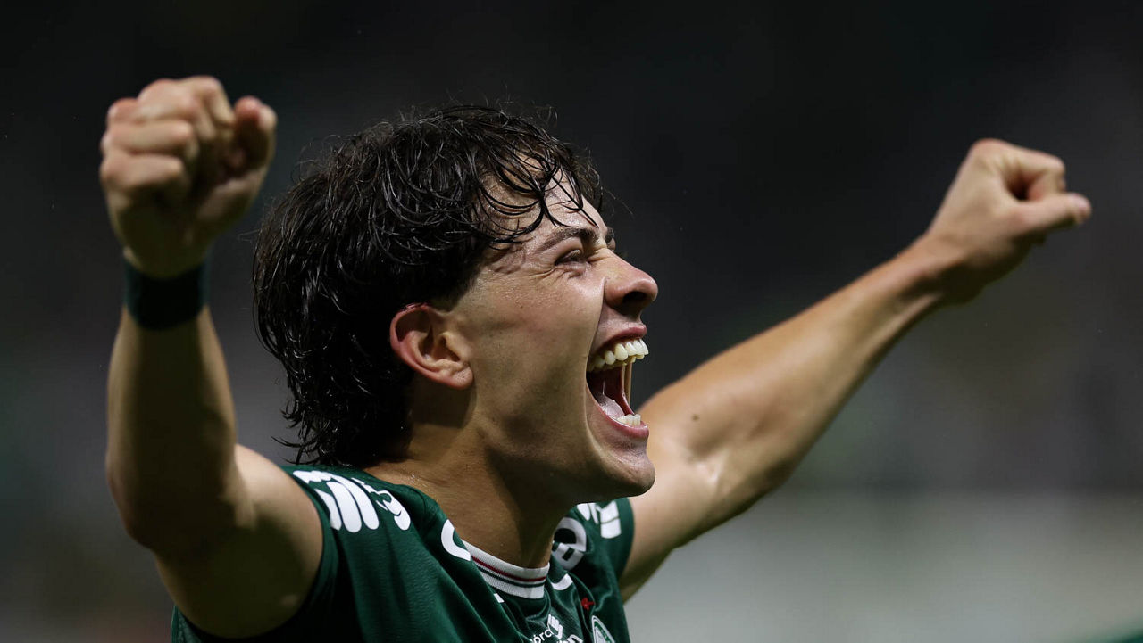 O jogador Agustín Giay, da SE Palmeiras, comemora seu primeiro gol com a camisa do Verdão.